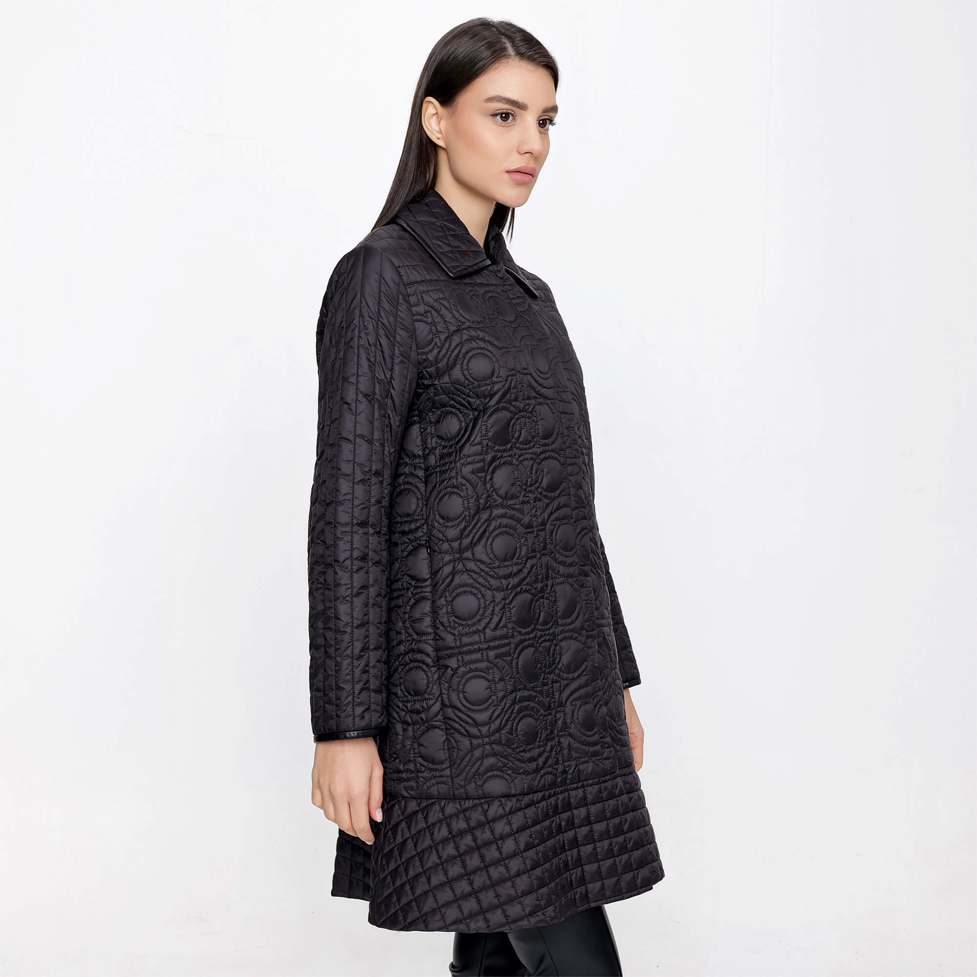  Salvatore Ferragamo - Monogram Quilted Long Coat